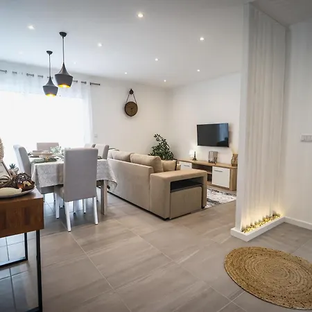 S&f House Rabo de Peixe